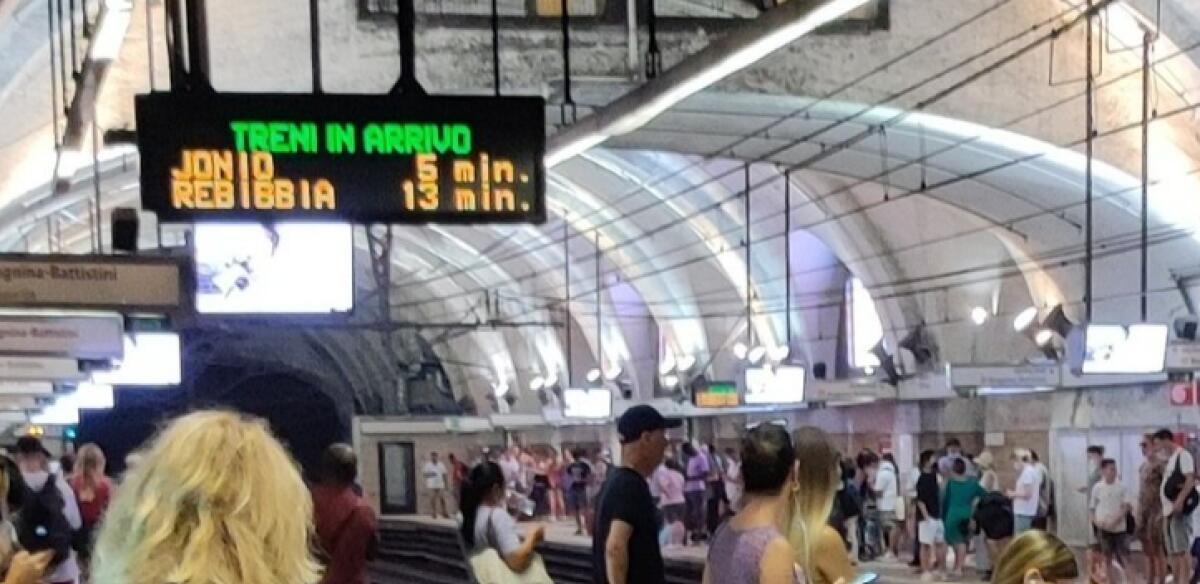 Metro B: un servizio ai limiti della vergogna - 