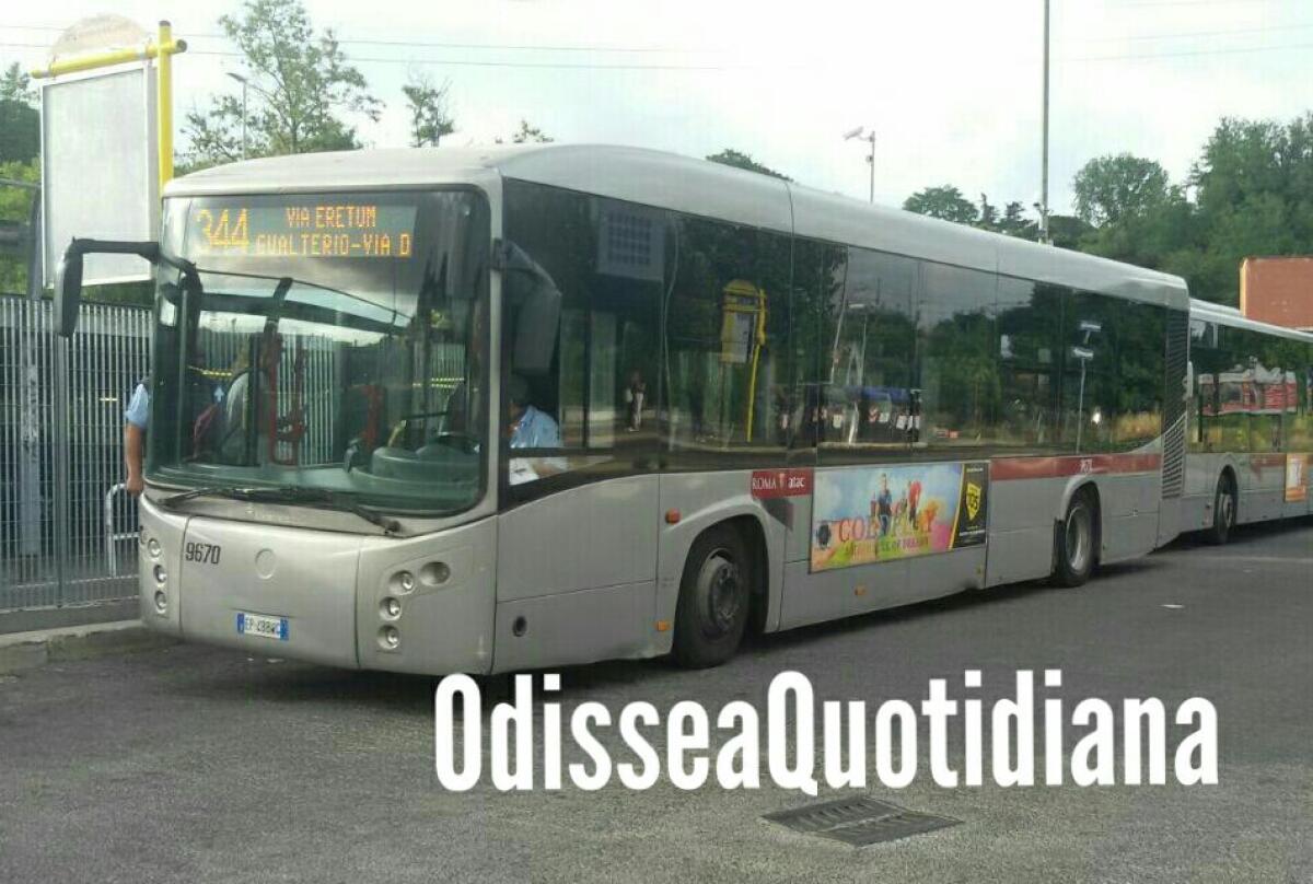 Aumentano le corse scolastiche ma peggiora il servizio: lo strano caso della linea Atac 344 - 