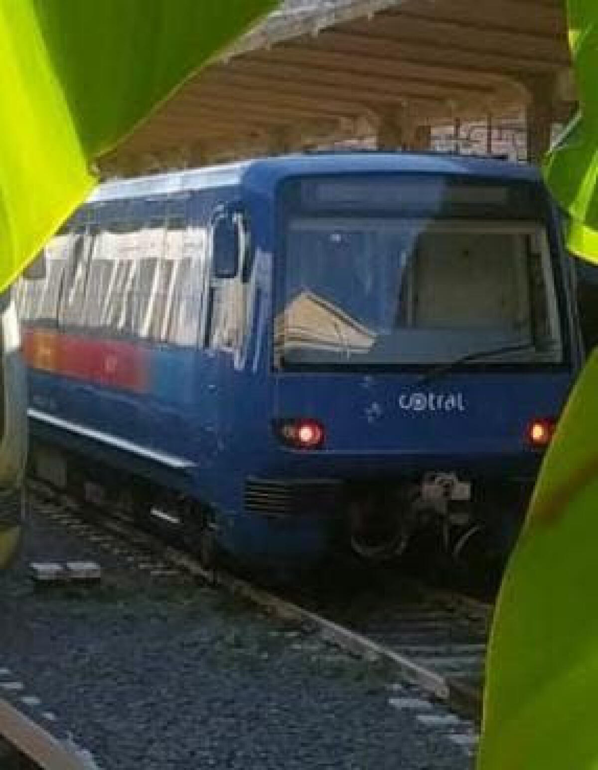 Roma-Lido, parte il "nuovo" treno Metromare - 