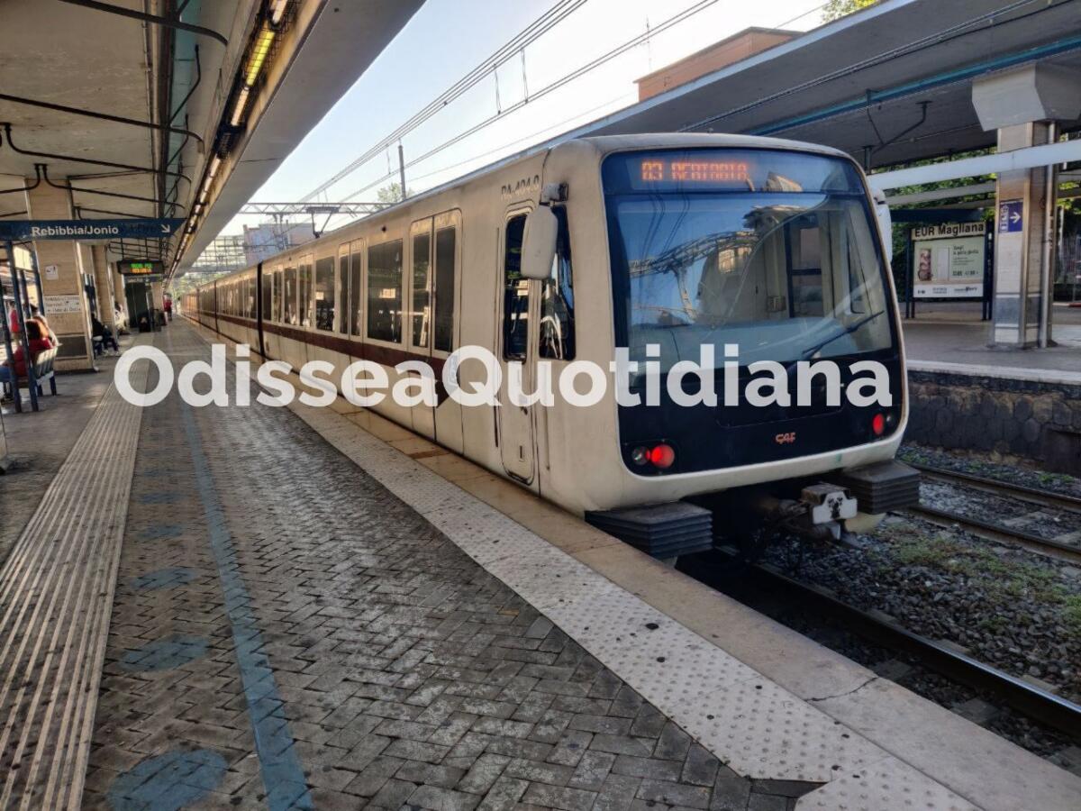 Metro A e B: sottoscritto accordo per acquisto 30 treni - 
