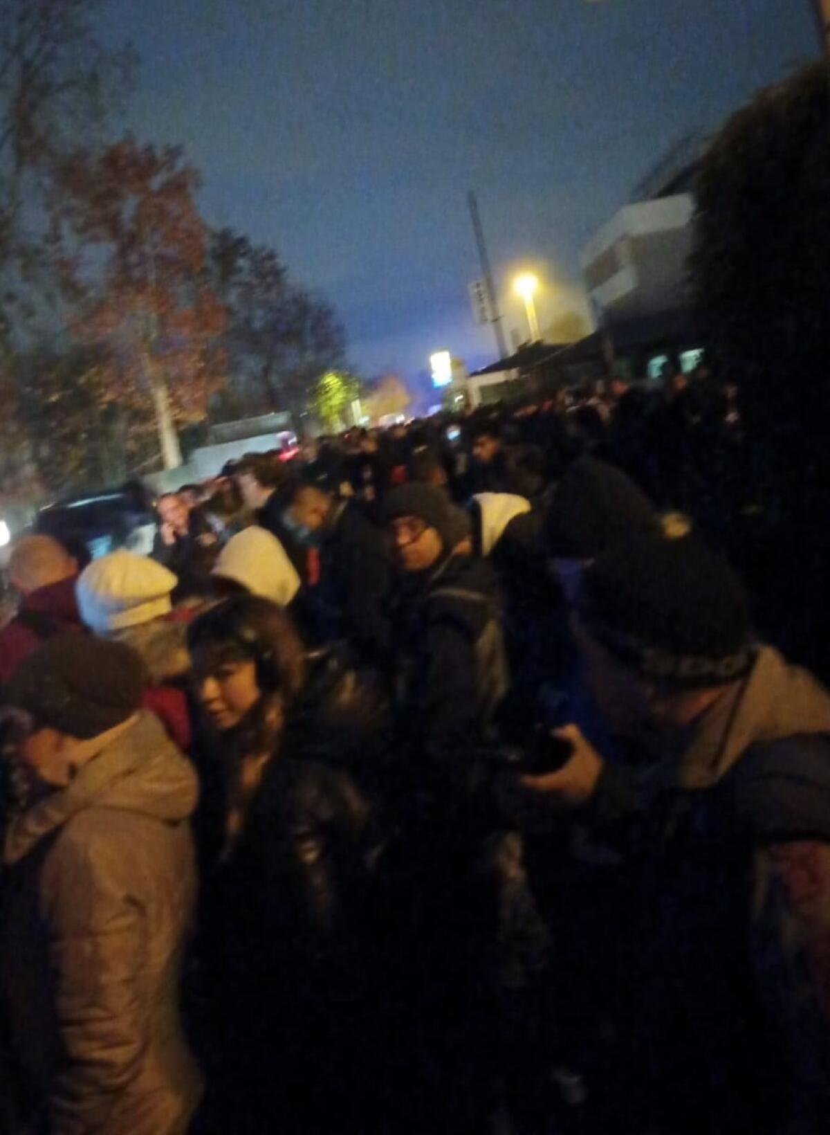 Roma-Lido a singhiozzo: ferma un’ora per guasto tecnico - 