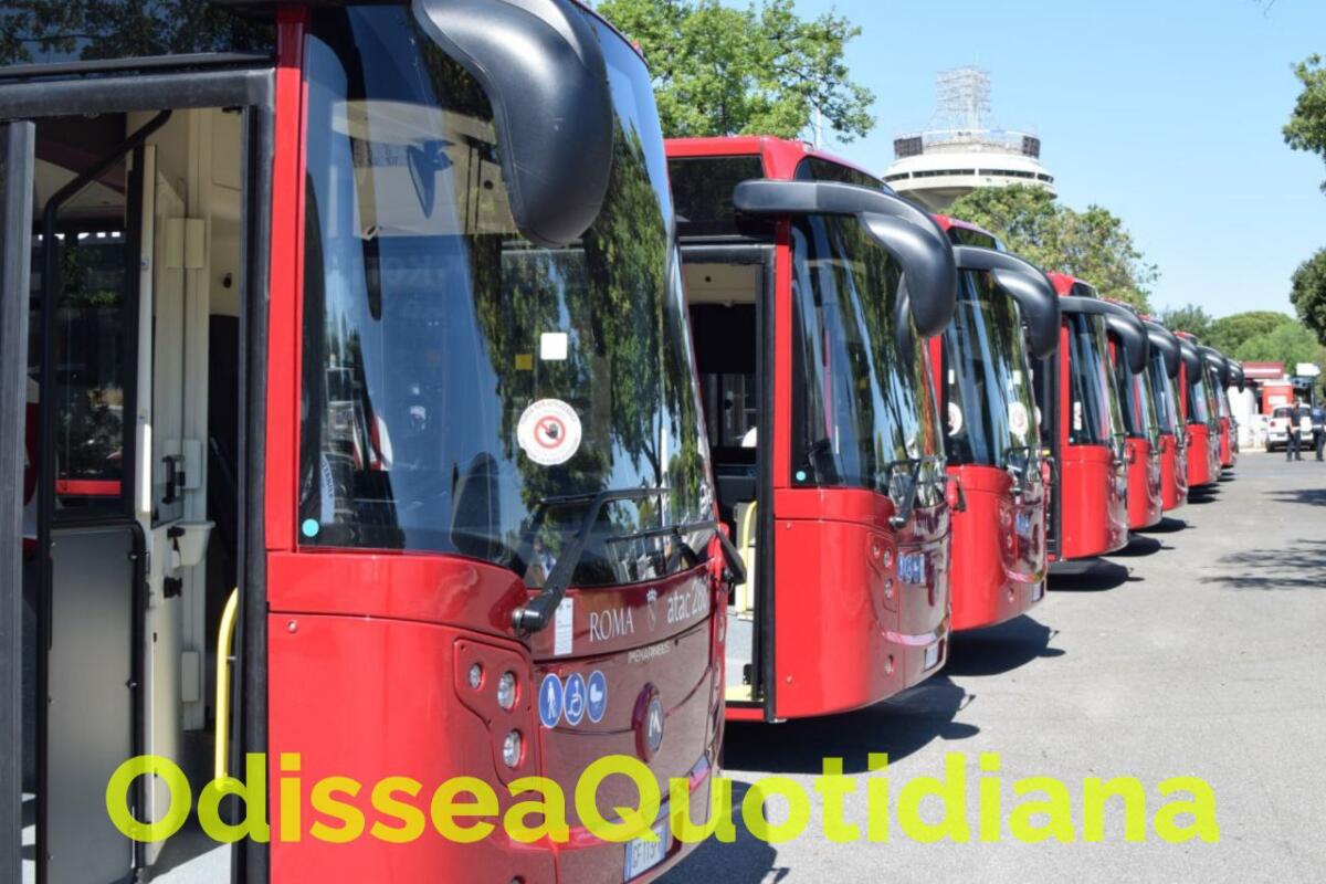 Giubileo 2025: avviato il maxi-acquisto di 432 nuovi bus ATAC - 