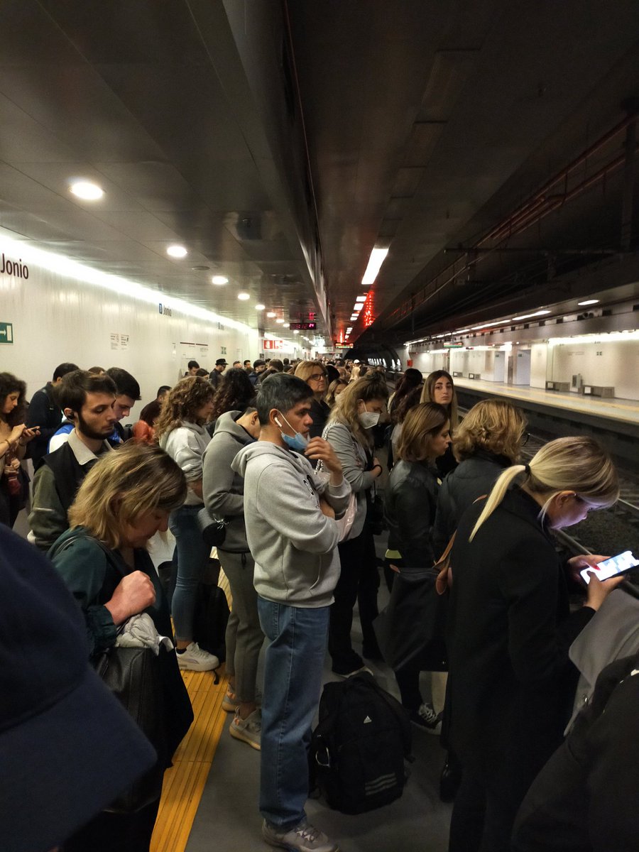 L'inferno quotidiano della Metro B