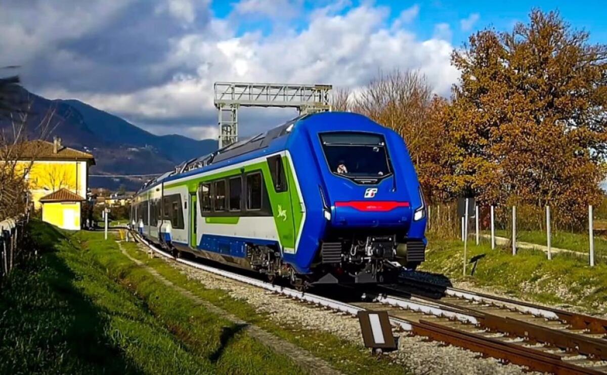 Arriva il nuovo treno ibrido "Blues" tra Roma e Rieti - 