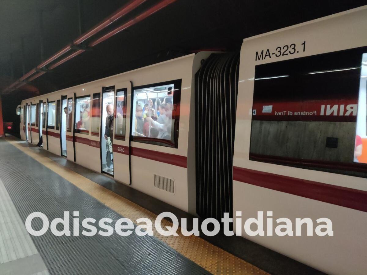 Metro A: servizio in tilt per il danneggiamento della linea aerea - 