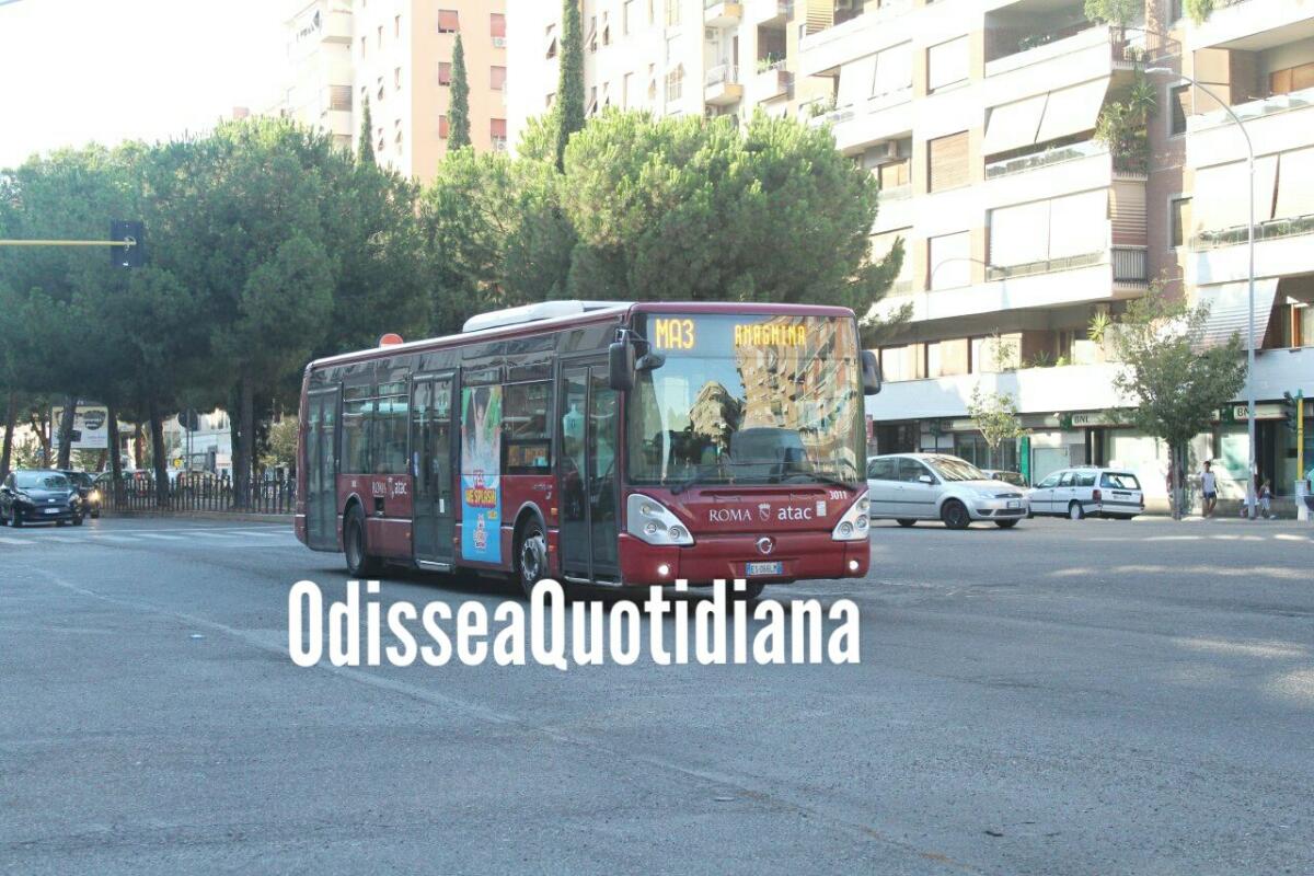 Metro A: percorso e orari delle navette sostitutive - 