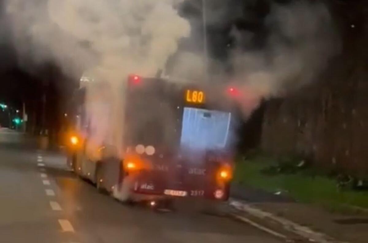 Flambus: principio di incendio per un Citymood a metano di Atac - 