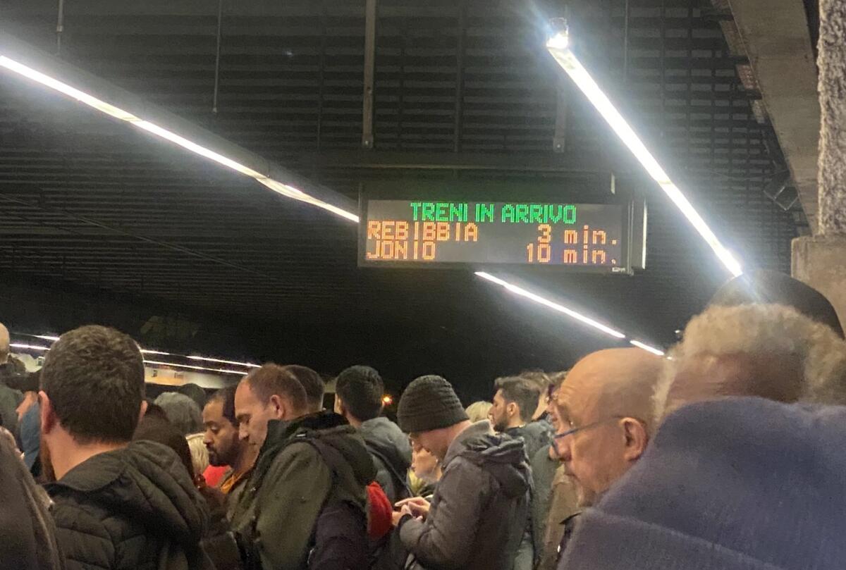 Caos Capitale: I disagi sulla Metro B - 