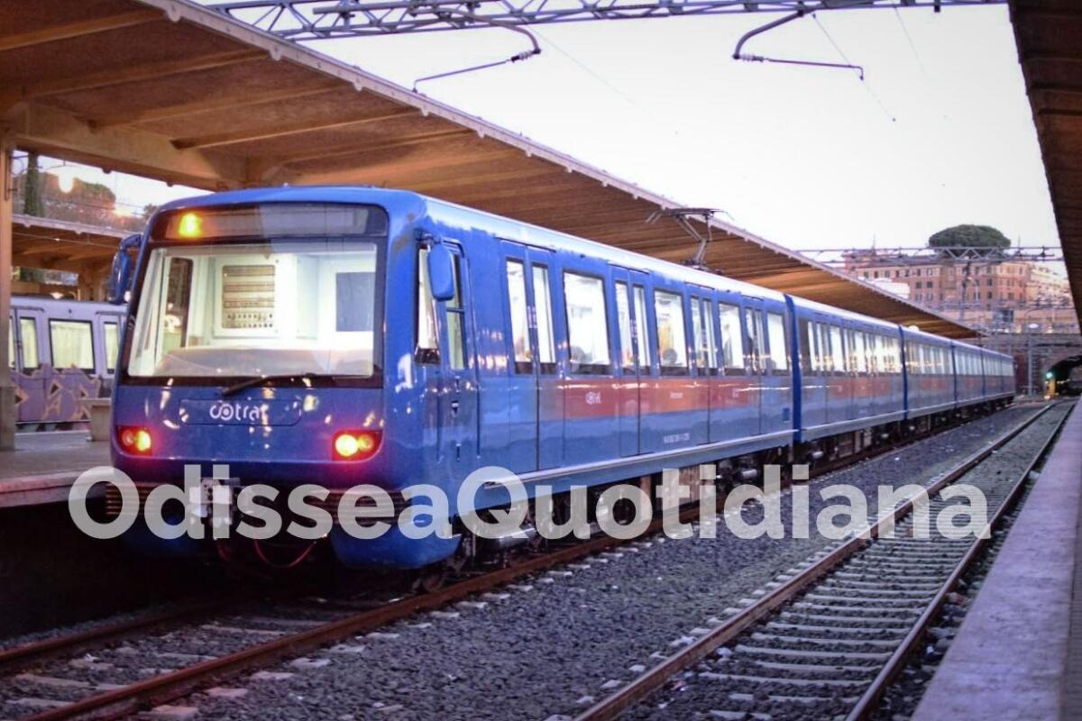 Roma-Lido: torna in servizio il terzo CAF revisionato - 