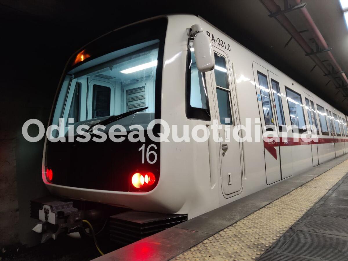 Metro A e B: a che punto è la manutenzione dei treni CAF? - 
