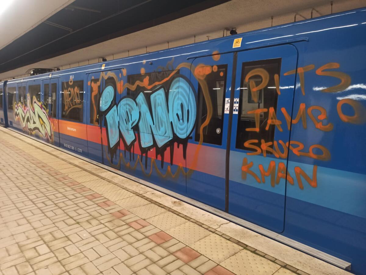 Roma-Lido: atto vandalico a San Silvestro - 