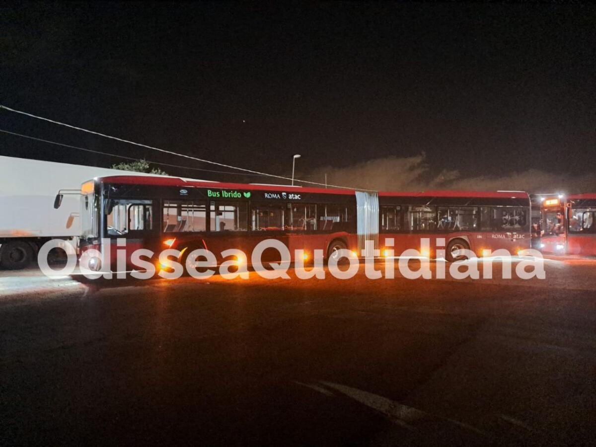 Autobus Atac: in consegna i nuovi mezzi ibridi Solaris - 