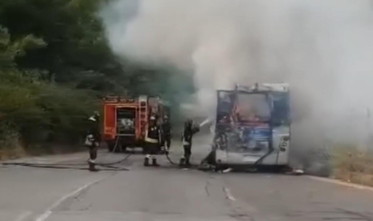Roma TPL: un altro bus a fuoco alla Maglianella. Stava rientrando in rimessa - 