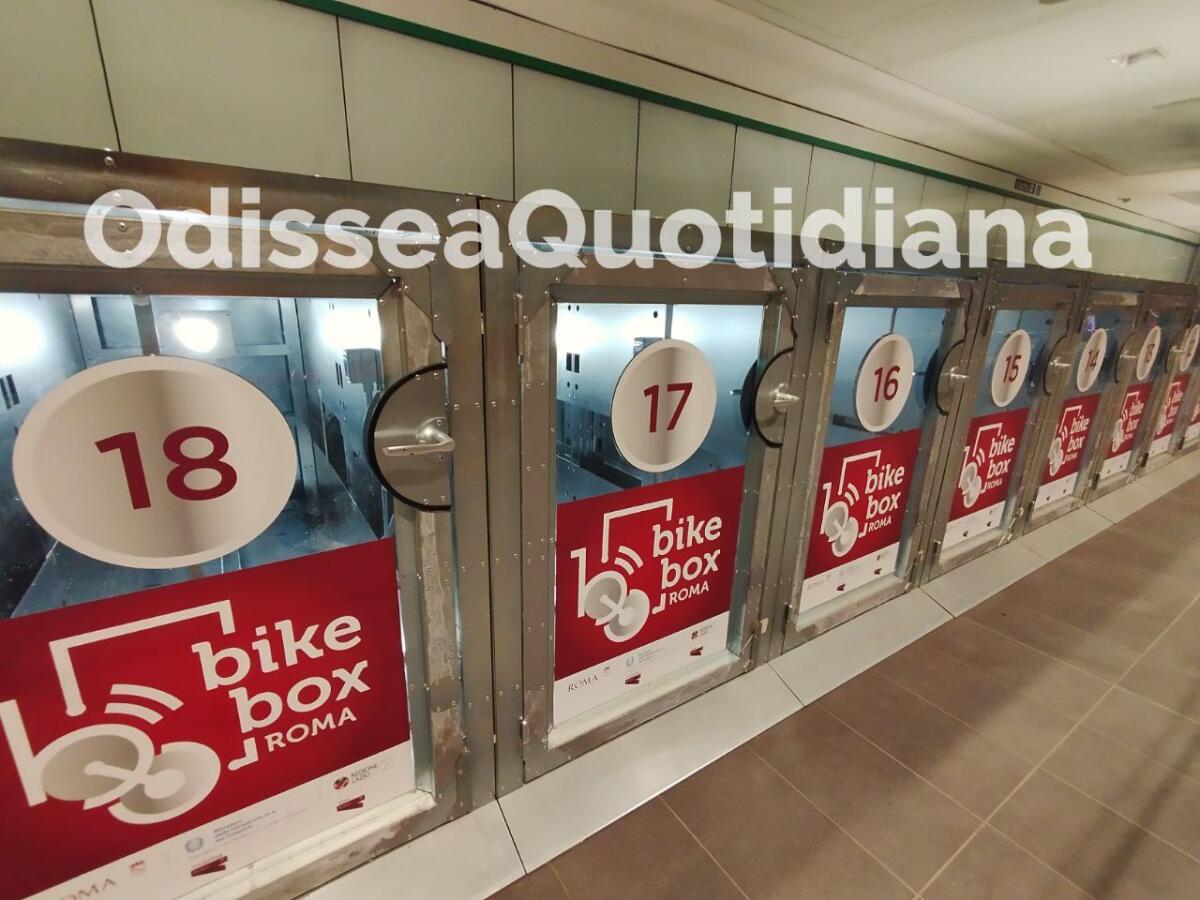 Bike box: i nuovi parcheggi per bici nelle stazioni metro. Ecco come usarli - 