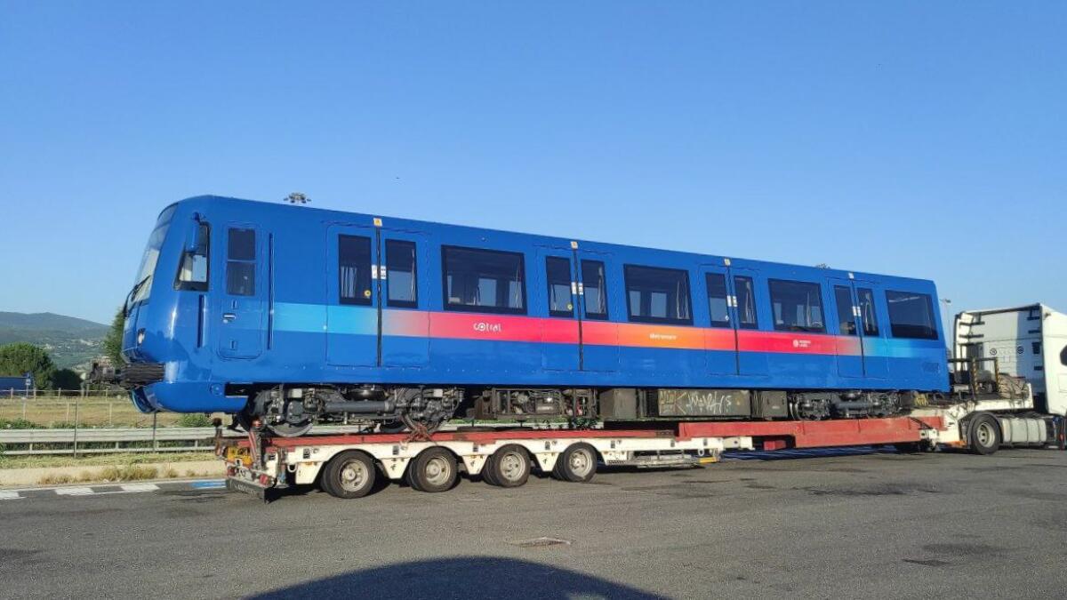 Roma-Lido: in consegna il treno revisionato della metro A - 