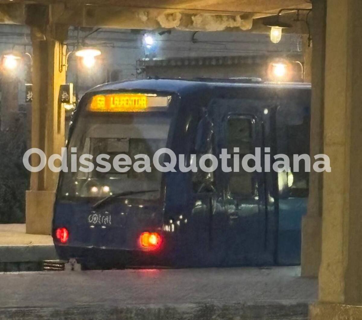 Roma-Lido: torna in servizio il quinto treno revisionato - 