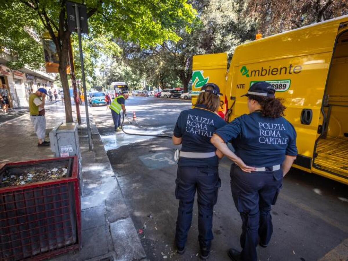 Investito alla fermata del bus: le associazioni manifestano per una città più sicura - 