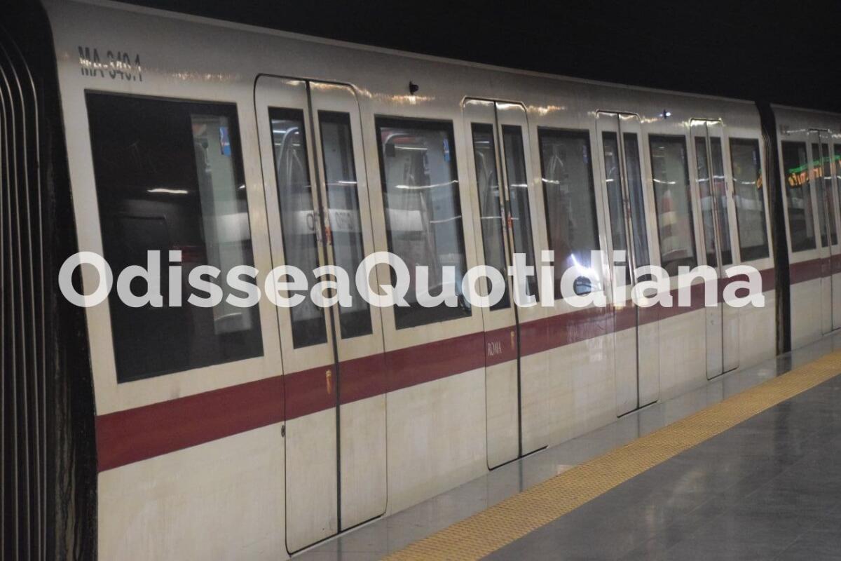 Operazione stazioni sicure: la polizia comincia i controlli sulla metro di Roma - 