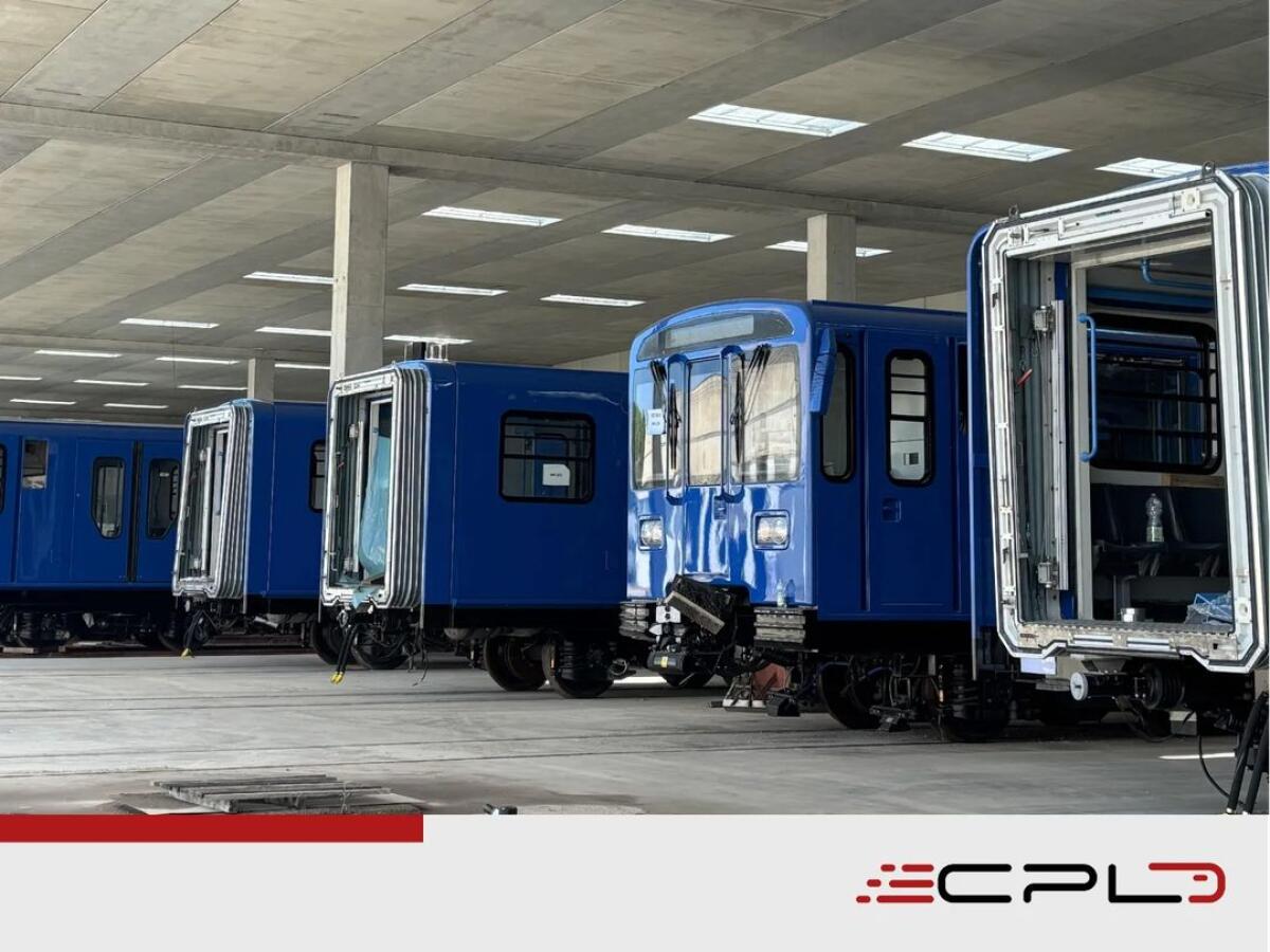 Roma-Lido: in revisione un MA200 in livrea Cotral - 