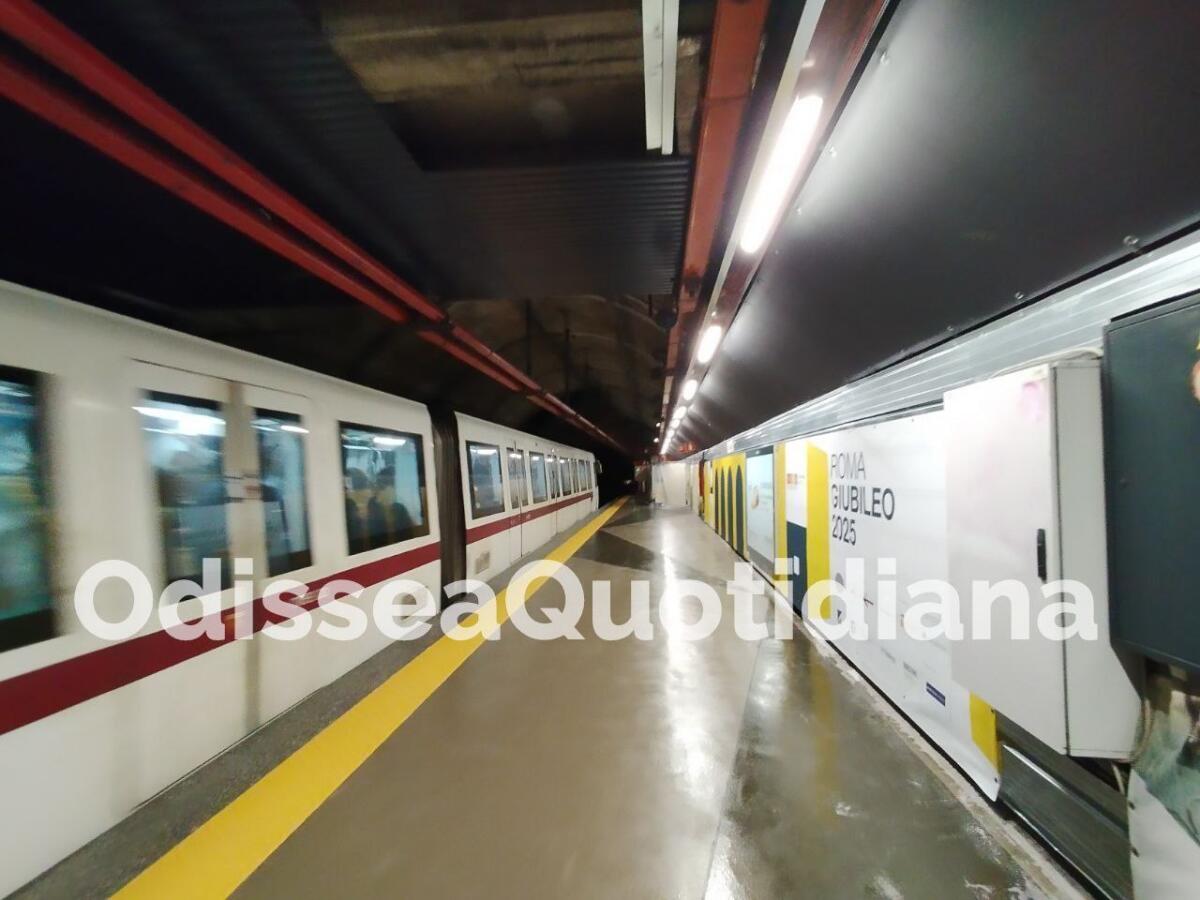  Metro A: riapre la stazione Spagna. Ecco com'è - 