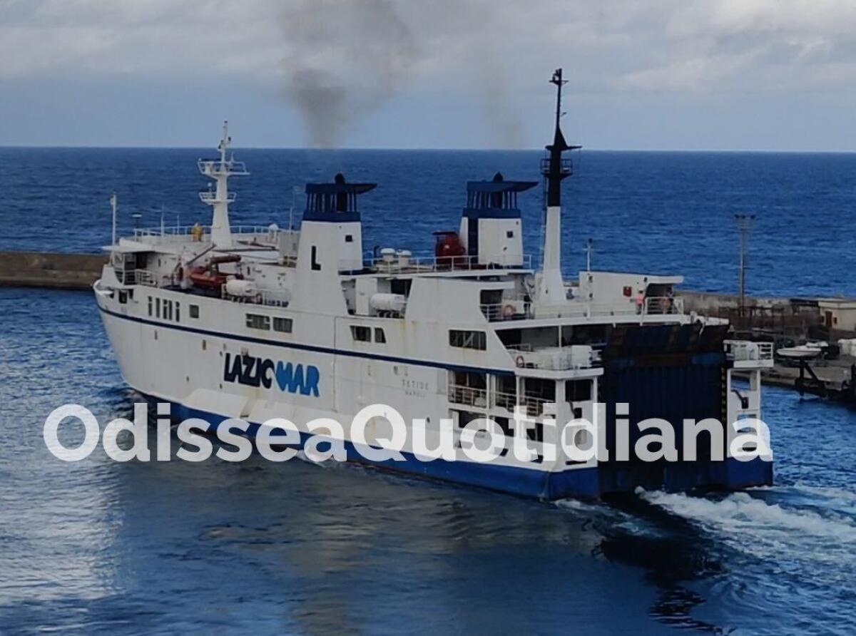 Trasporto marittimo: la Regione tenta una nuova gara per i traghetti per Ponza e Ventotene - 