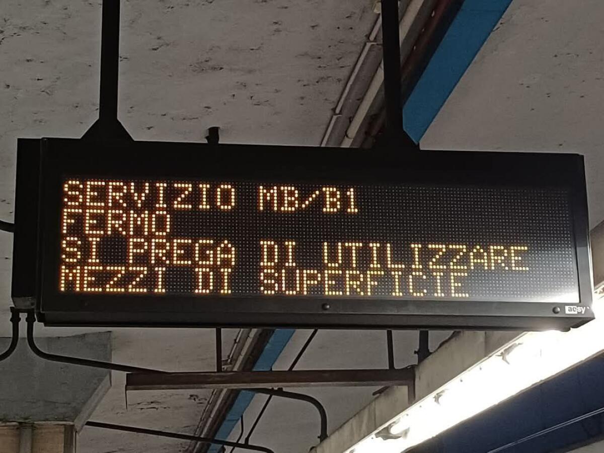 Metro B: servizio interrotto per un calo di tensione - 