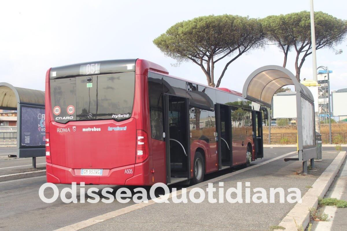 Rete bus periferica: da lunedì 27 gennaio potenziata la linea 051 - 