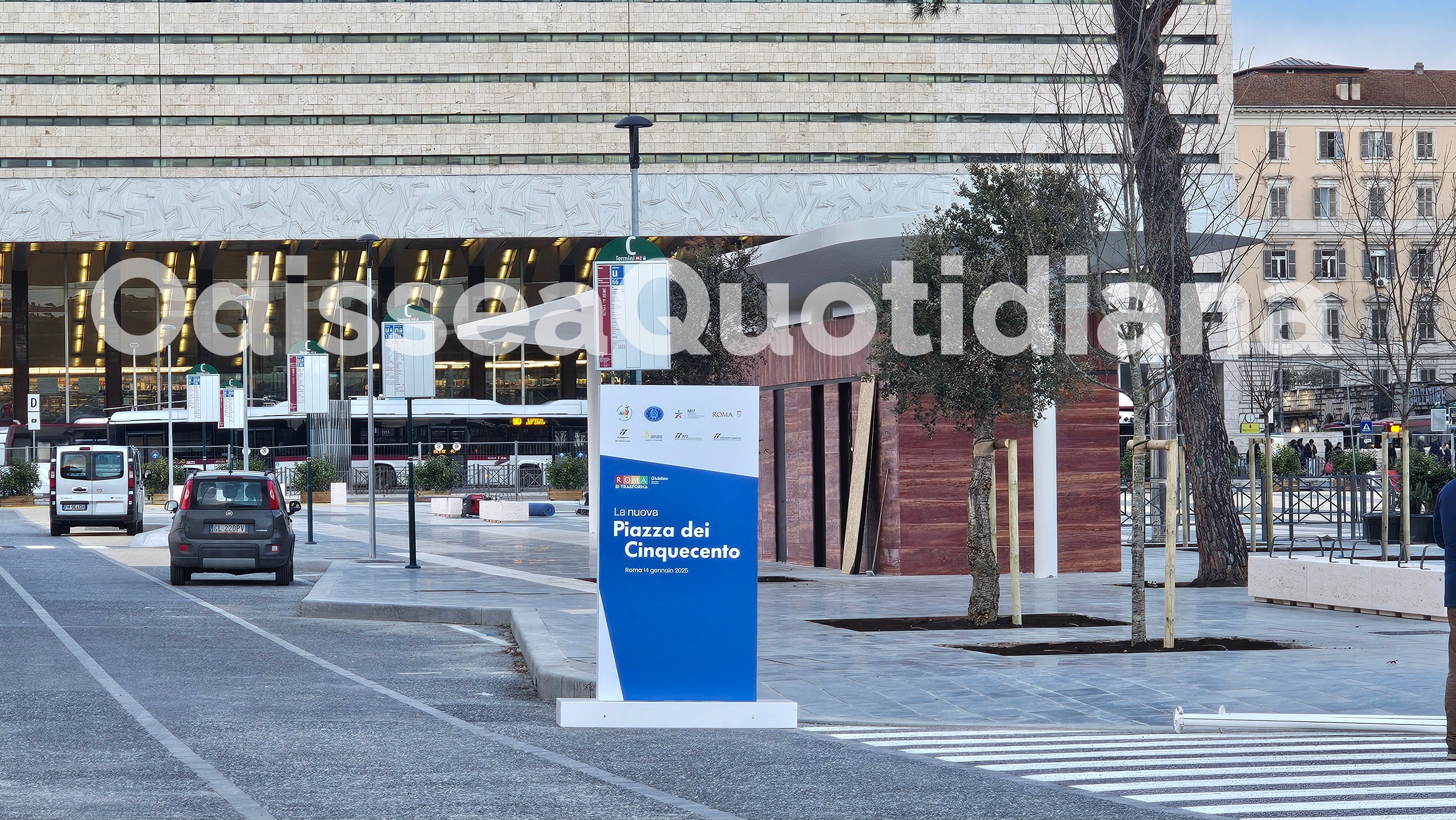 Piazza dei Cinquecento: inaugurato il nuovo capolinea bus di Termini
