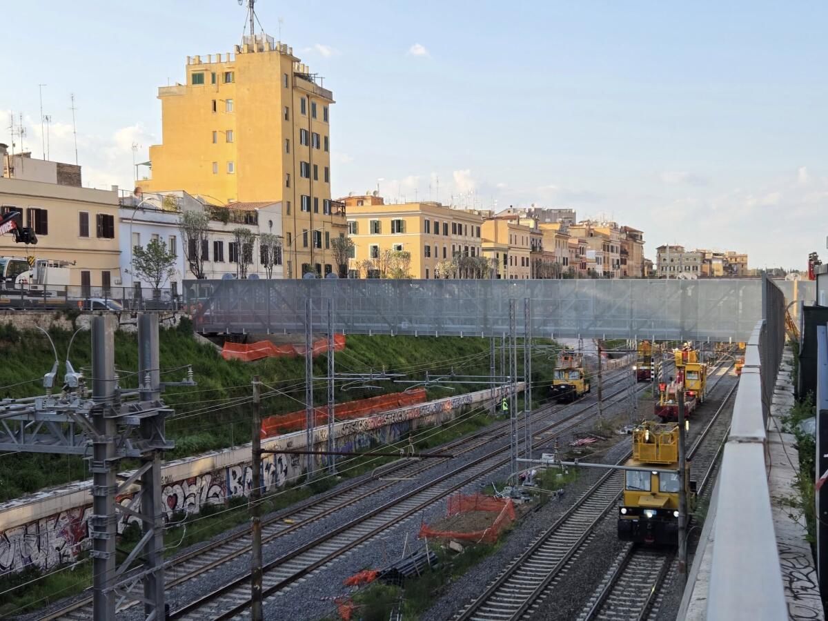 Pigneto FS: attivato il nuovo ponticello provvisorio - 