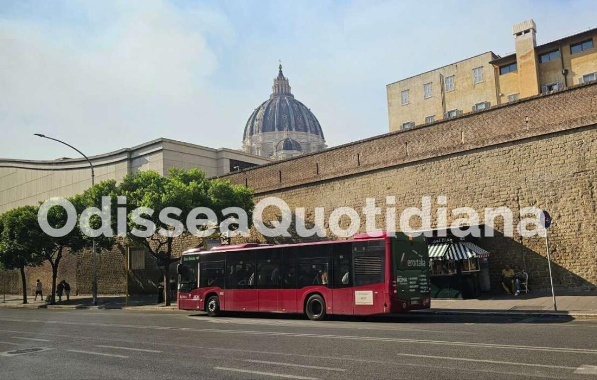 Morte Papa Francesco: Atac potenzia il servizio di 17 linee bus - 