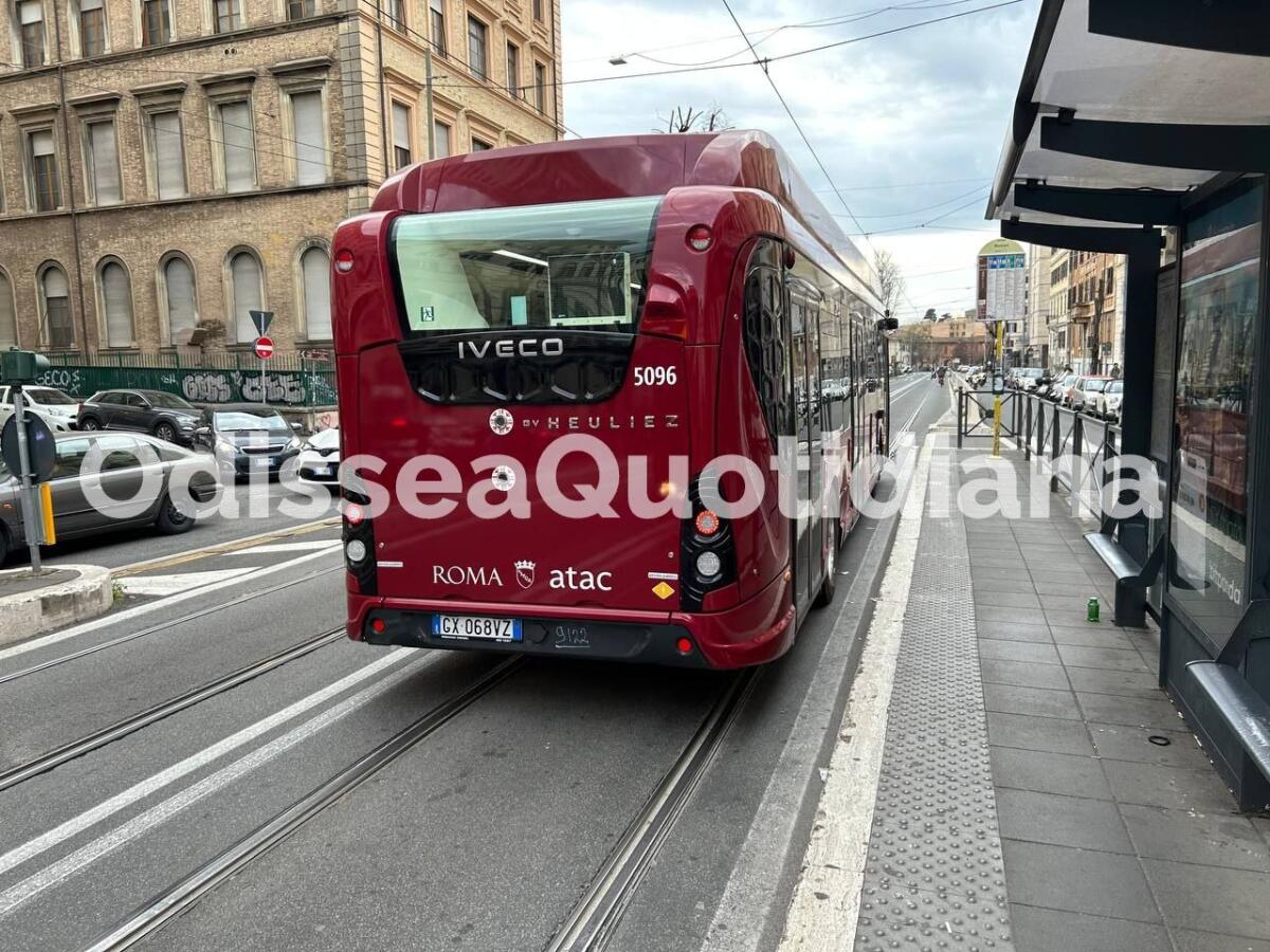 Atac: da venerdì ripristinati i percorsi bus su via Po - 
