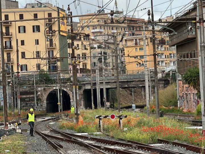 Ferrovie: un guasto elettrico manda in tilt il nodo di Roma