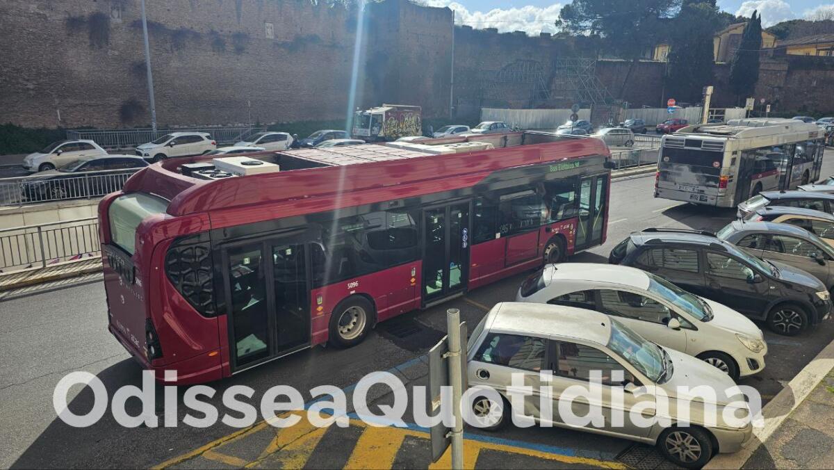 Autobus: le linee 63, 83 e 92 tornano su via Po - 