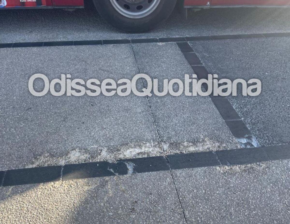 Termini: il nuovo capolinea di piazza dei Cinquecento si sta sgretolando - 