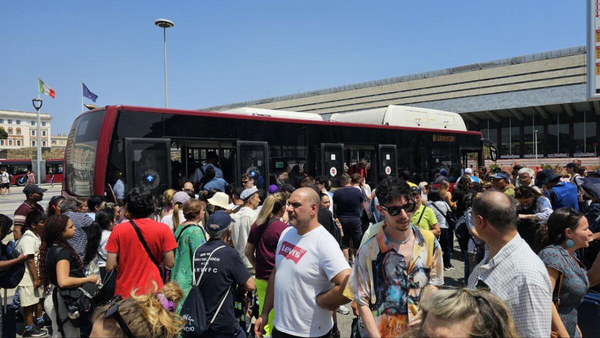 Metro B: servizio interrotto e Roma va in tilt - 