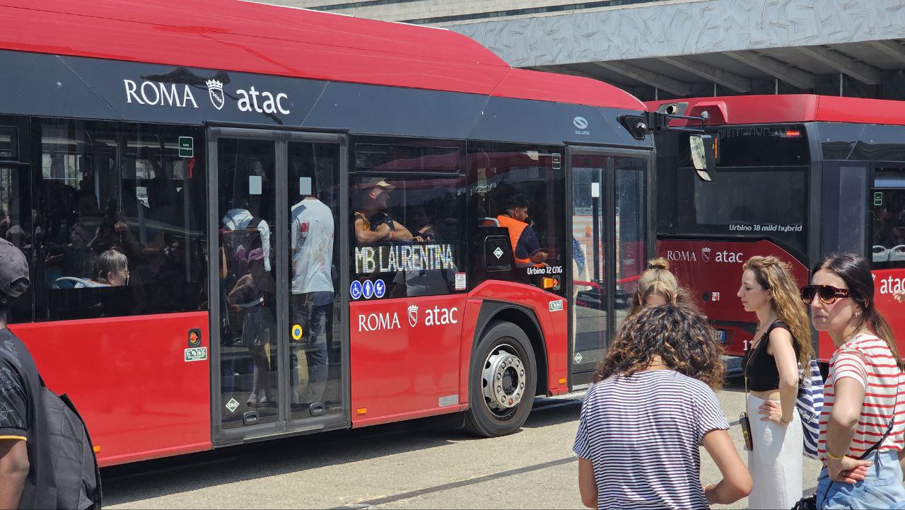 Metro B interrotta oggi a Roma: cause e tratte coinvolte