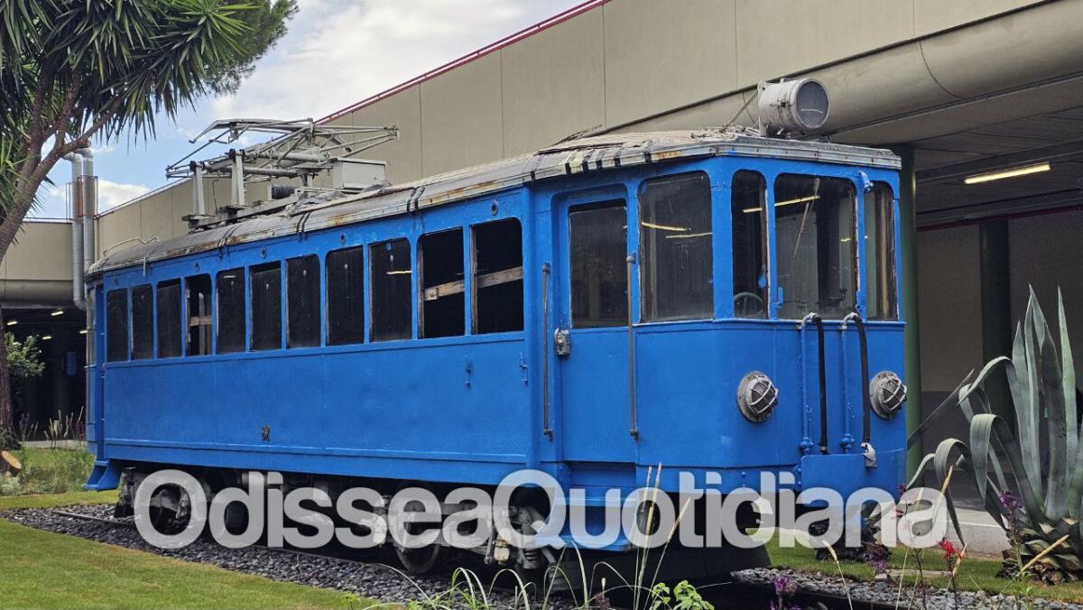 Atac: restaurata la motrice 82 dei Castelli, ma il colore è sbagliato - 