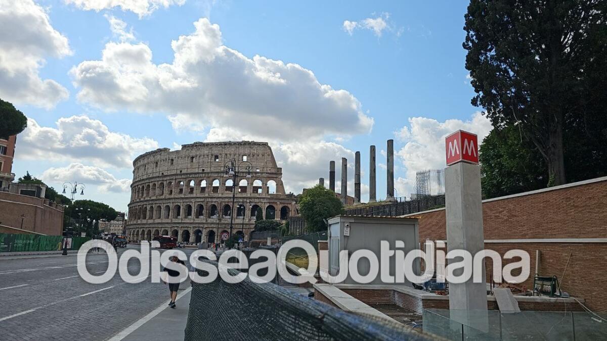 Metro C: arrivano le "M" rosse al Colosseo - 