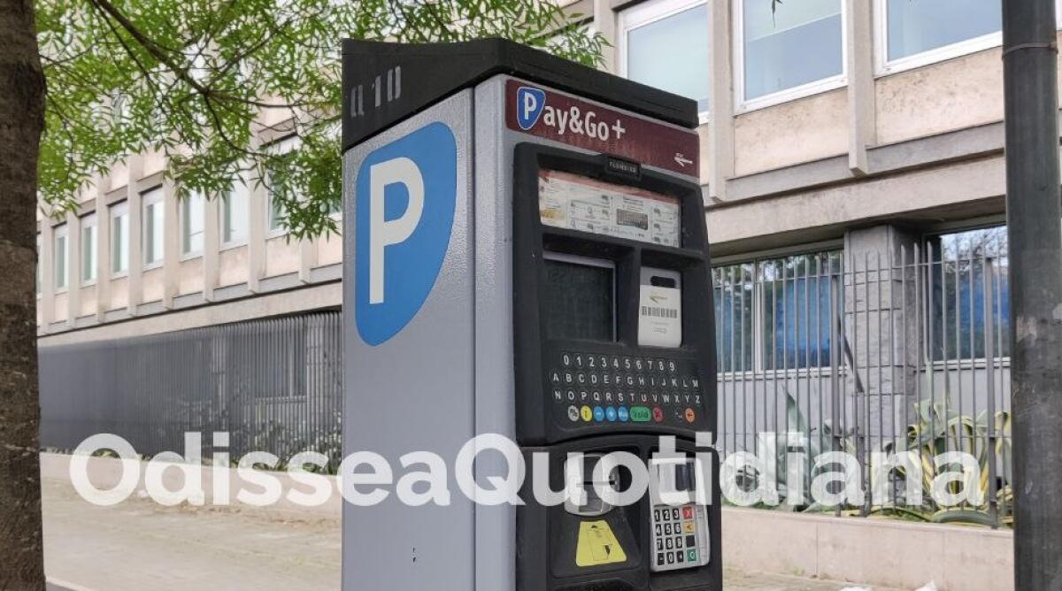 Strisce blu: Atac rinnova la “flotta” dei parcometri - 