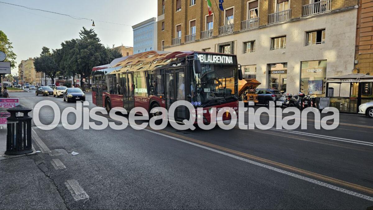 Metro B: oggi servizio dimezzato, come muoversi in città - 