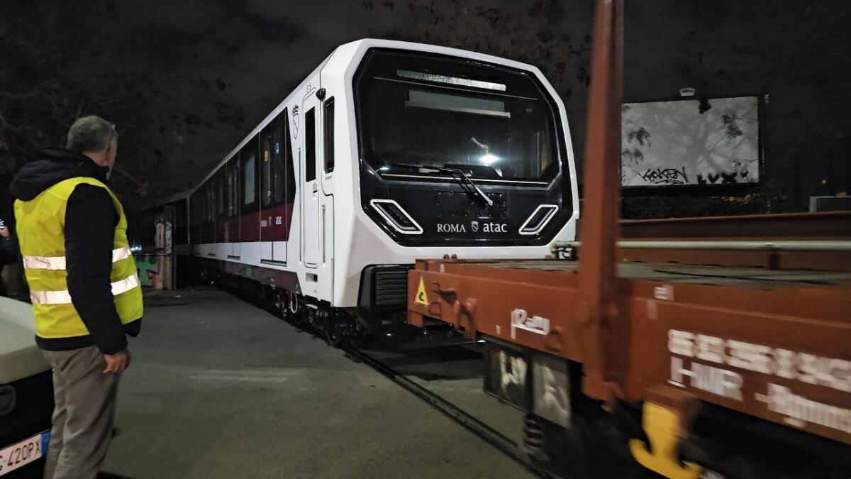 Metro B: consegnato il terzo treno Hitachi “Penelope” - 
