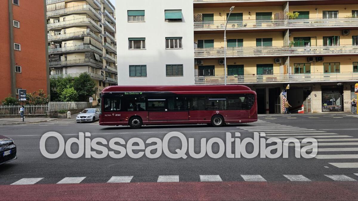 Atac: trasferiti i primi autobus E-Way elettrici a Tor Sapienza - 