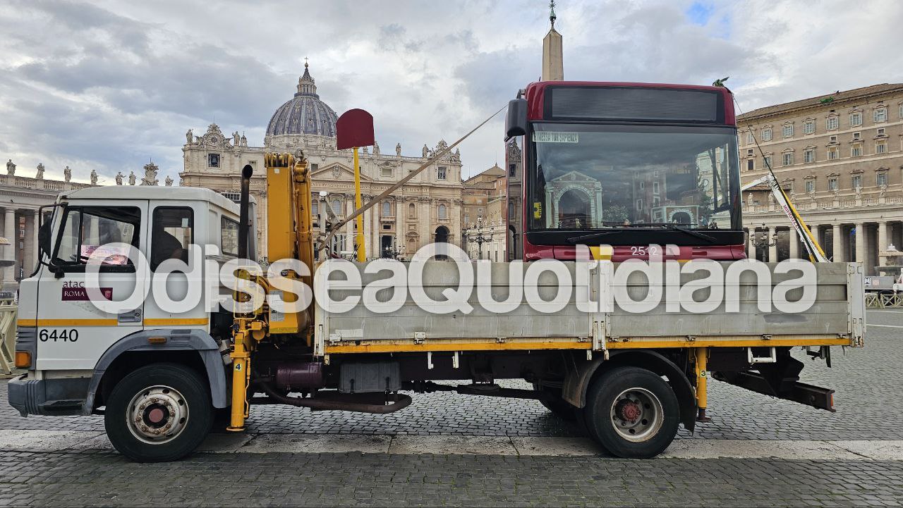 Natale 2025: Atac partecipa ai 100 Presepi in Vaticano con una Cursor