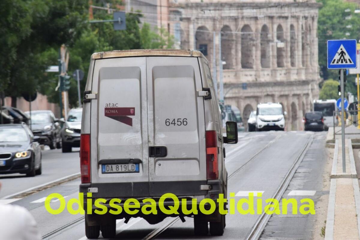 Tram: Atac acquista 3 locomotori di soccorso - 