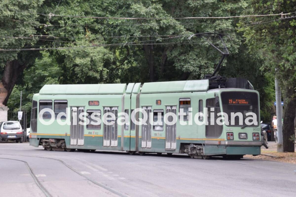 Rete tram: Atac appalta il ripristino della rete elettrica tra ponte Matteotti e piazza Risorgimento - 