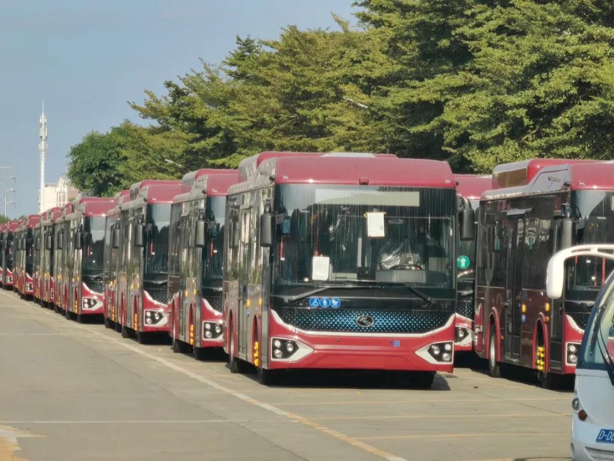 Rete bus periferica: in arrivo altri King Long per ATR e BIS - 