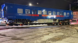 Convoglio della linea Roma Civita Castellana Viterbo con livrea Cotral blu in trasferimento verso il deposito di Acqua Acetosa