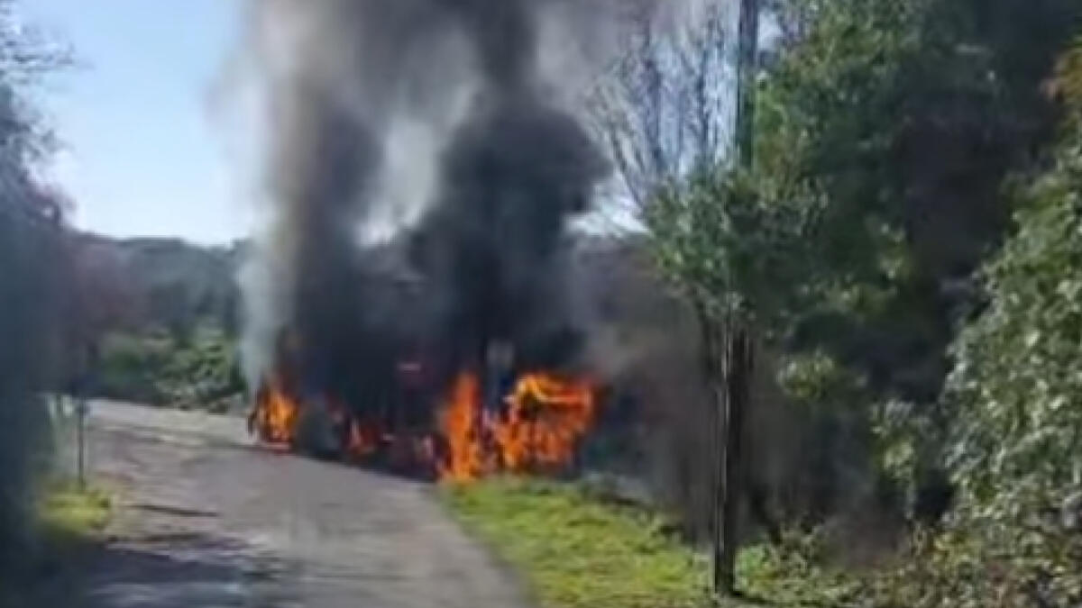 Rete bus periferica: prende fuoco un bus ex Roma TPL  - 