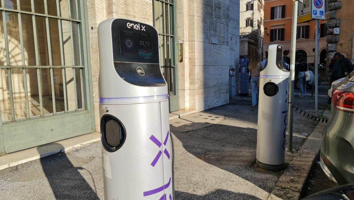 Mobilità elettrica: individuate 42 collocazioni per le colonnine ad alta potenza - 