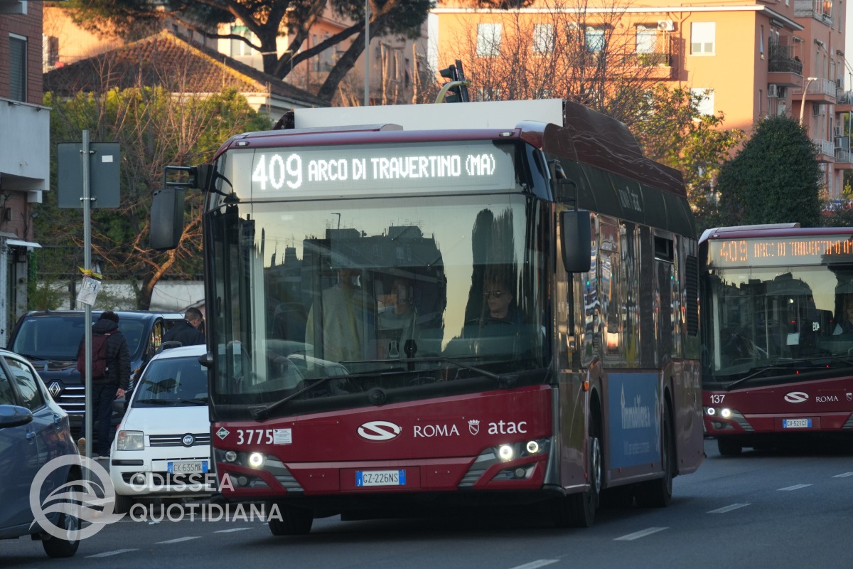 Autobus: Atac avvia la gara per i ricambi dei Solaris